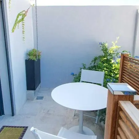 L'ile-rousse Sleeps 2 * LʼÎle-Rousse